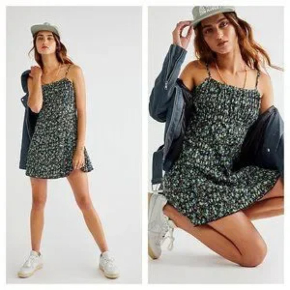🎉HP🎉 Free People Jamie Black, Green, Pink Floral Strappy Mini Dress Sz M - NWT